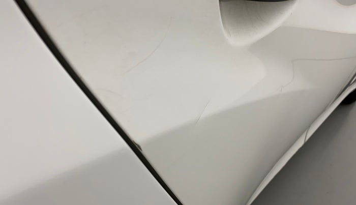 2012 Hyundai Eon D-LITE+, Petrol, Manual, 1,23,598 km, Right rear door - Minor scratches