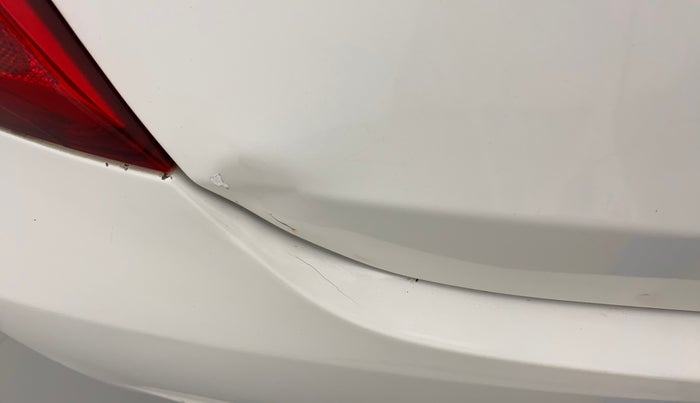 2012 Hyundai Eon D-LITE+, Petrol, Manual, 1,23,598 km, Dicky (Boot door) - Slightly dented