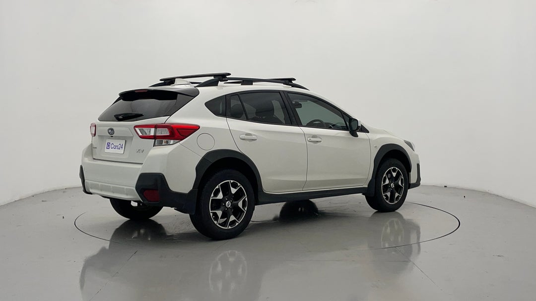 Right Back Diagonal (45- Degree) View