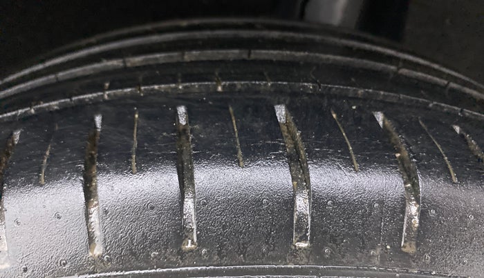 2018 Maruti Baleno ALPHA CVT PETROL 1.2, Petrol, Automatic, 29,396 km, Left Rear Tyre Tread