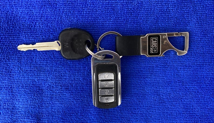 2018 Hyundai Eon ERA PLUS, Petrol, Manual, 33,478 km, Key Close Up