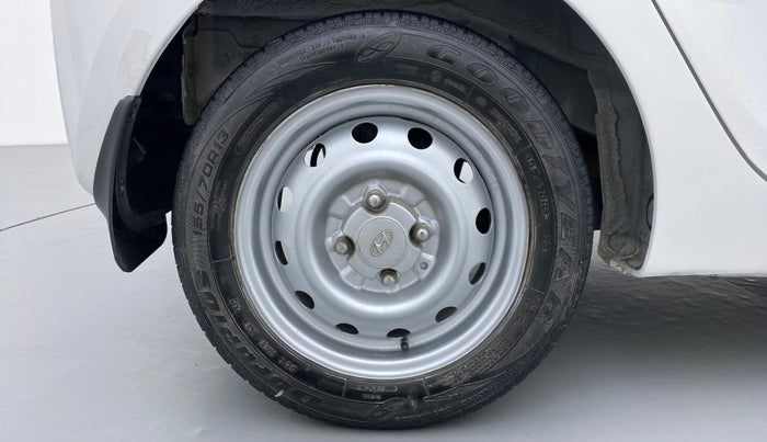 2018 Hyundai Eon ERA PLUS, Petrol, Manual, 33,478 km, Right Rear Wheel