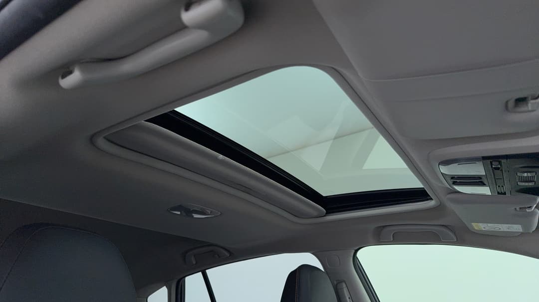 Interior Sunroof/Moonroof