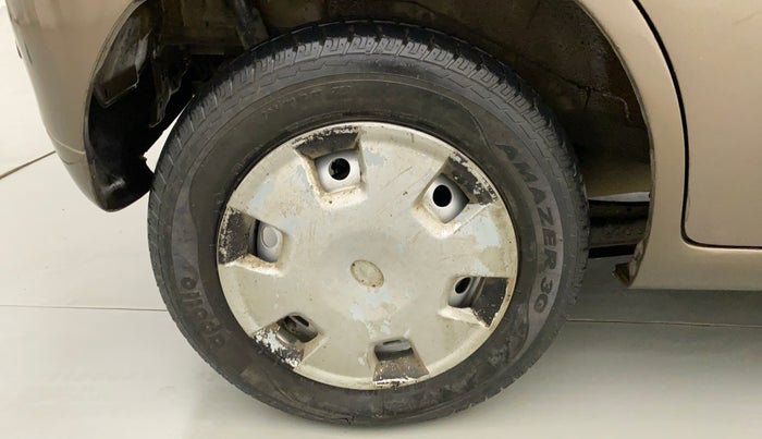 2013 Maruti Wagon R 1.0 LXI CNG, CNG, Manual, 70,382 km, Right Rear Wheel