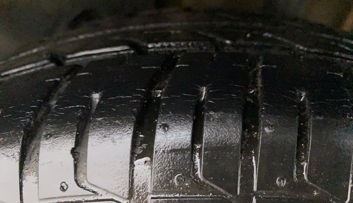 2016 Tata Tiago XT PETROL, Petrol, Manual, 51,816 km, Left Rear Tyre Tread