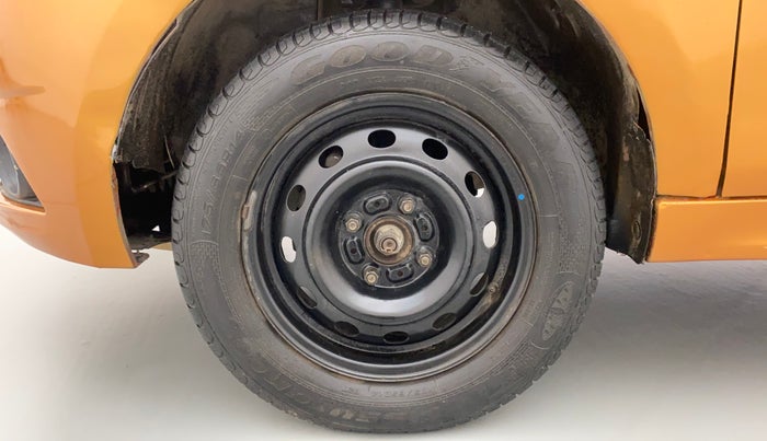 2016 Tata Tiago XT PETROL, Petrol, Manual, 51,816 km, Left Front Wheel