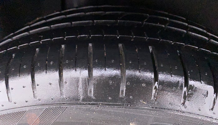 2019 Maruti Baleno ZETA 1.2 K12, Petrol, Manual, 11,939 km, Right Rear Tyre Tread