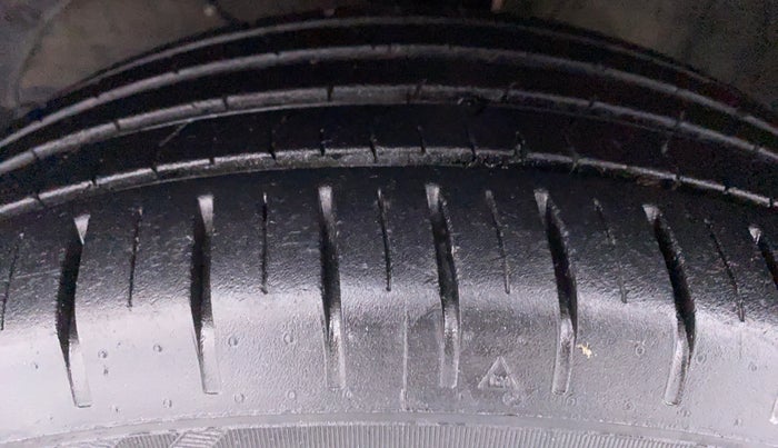 2019 Maruti Baleno ZETA 1.2 K12, Petrol, Manual, 11,939 km, Left Front Tyre Tread