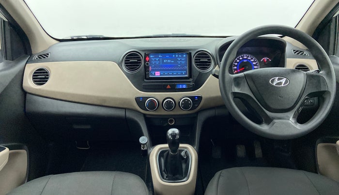 2015 Hyundai Grand i10 MAGNA 1.1 CRDI, Diesel, Manual, 1,11,438 km, Dashboard
