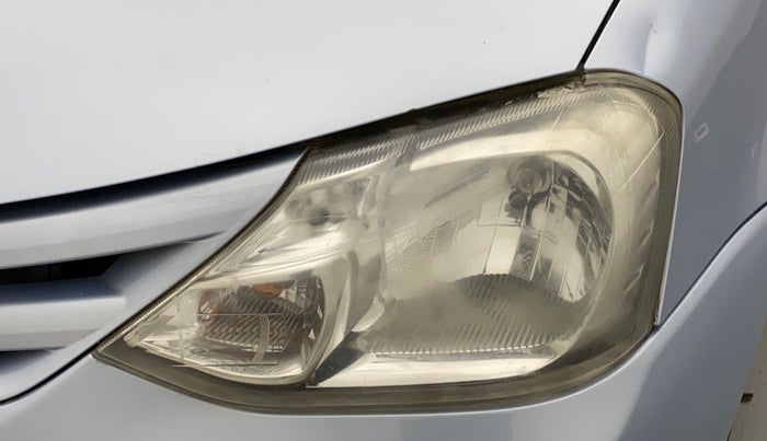 2011 Toyota Etios Liva GD, Diesel, Manual, 60,575 km, Left headlight - Faded