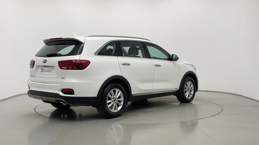 Right Back Diagonal (45- Degree) View