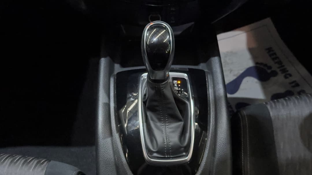 2020 Nissan X-trail St 7 Seat (4x2), Automatic, 85090 km, Gear Lever 