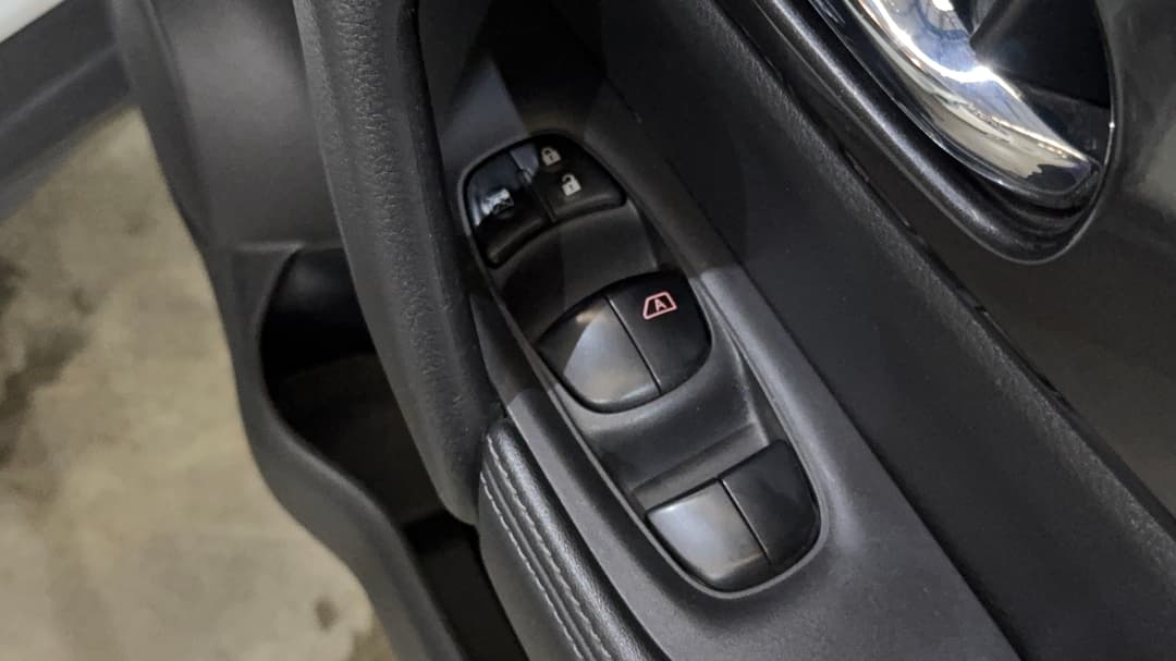 2020 Nissan X-trail St 7 Seat (4x2), Automatic, 85090 km, Drivers Side Door Panel Controls