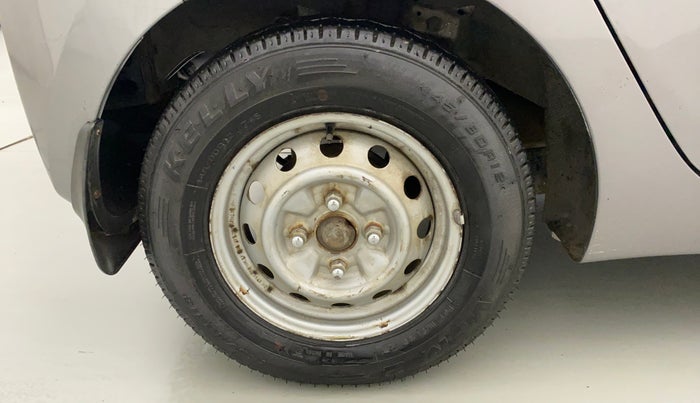 2013 Hyundai Eon D-LITE+, Petrol, Manual, 34,895 km, Right Rear Wheel