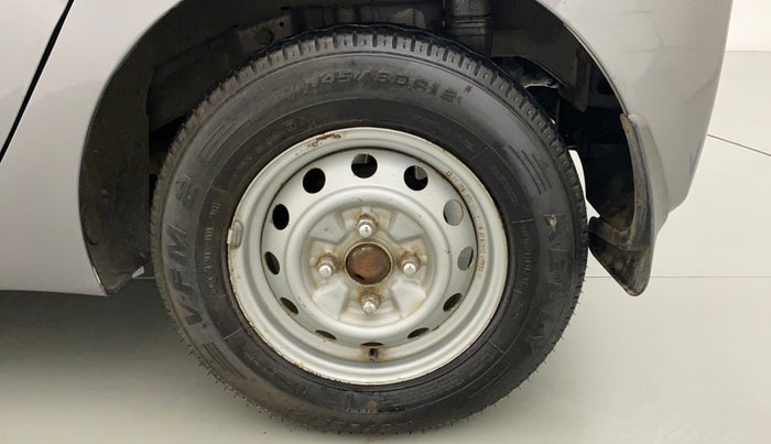 2013 Hyundai Eon D-LITE+, Petrol, Manual, 34,895 km, Left Rear Wheel