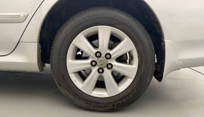 2013 Toyota Corolla Altis GL PETROL, Petrol, Manual, 70,574 km, Left Rear Wheel