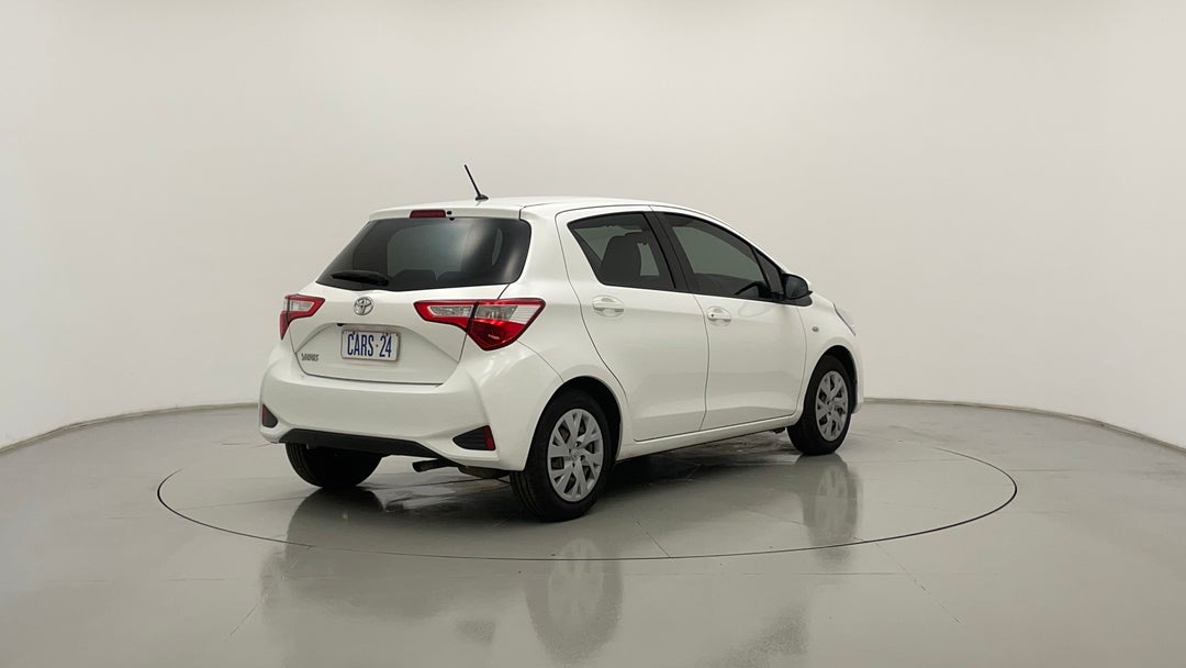 Right Back Diagonal (45- Degree) View