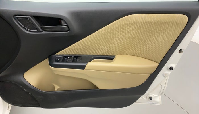 2016 Honda City 1.5L I-VTEC E MT, Petrol, Manual, 69,102 km, Driver Side Door Panels Control