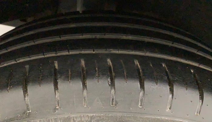 2018 Maruti Baleno ALPHA DIESEL 1.3, Diesel, Manual, 37,225 km, Right Rear Tyre Tread