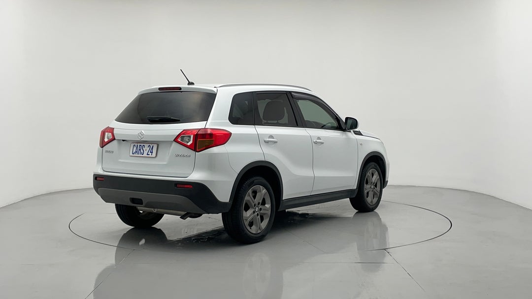 Right Back Diagonal (45- Degree) View