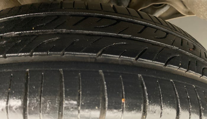 2016 Maruti Wagon R 1.0 VXI AMT, Petrol, Automatic, 82,492 km, Left Front Tyre Tread