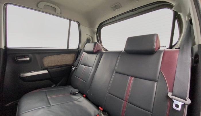 2016 Maruti Wagon R 1.0 VXI AMT, Petrol, Automatic, 82,492 km, Right Side Rear Door Cabin