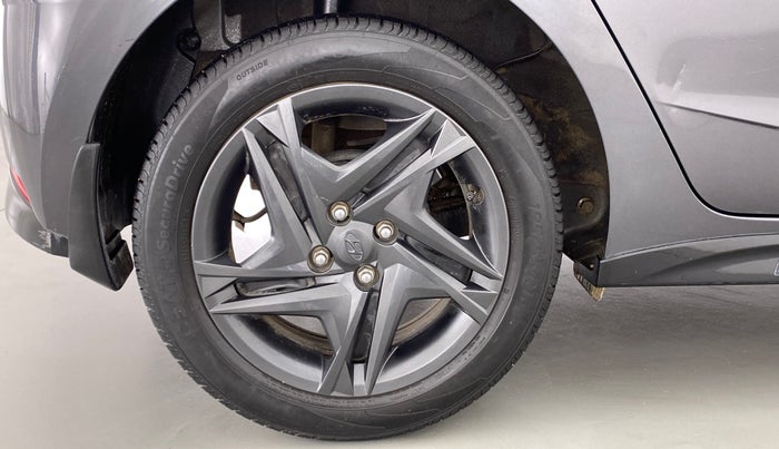 2021 Hyundai NEW I20 SPORTZ 1.2 MT, Petrol, Manual, 27,211 km, Right Rear Wheel