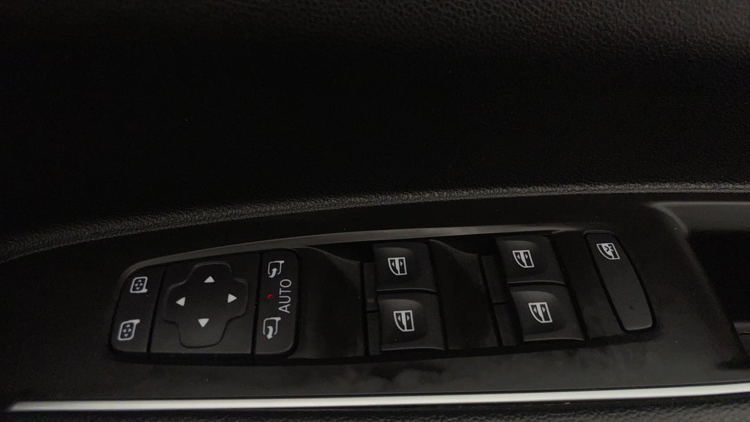 2023 Renault Koleos Zen (4x2), Automatic, 43006 km, Drivers Side Door Panel Controls