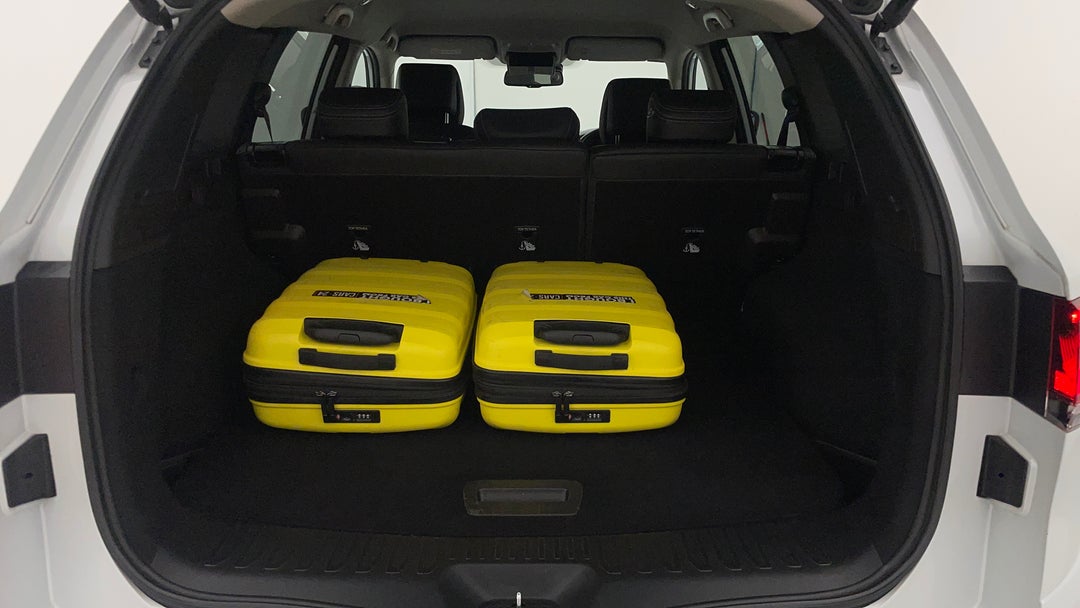 2023 Renault Koleos Zen (4x2), Automatic, 43006 km, Boot Inside View with Luggage