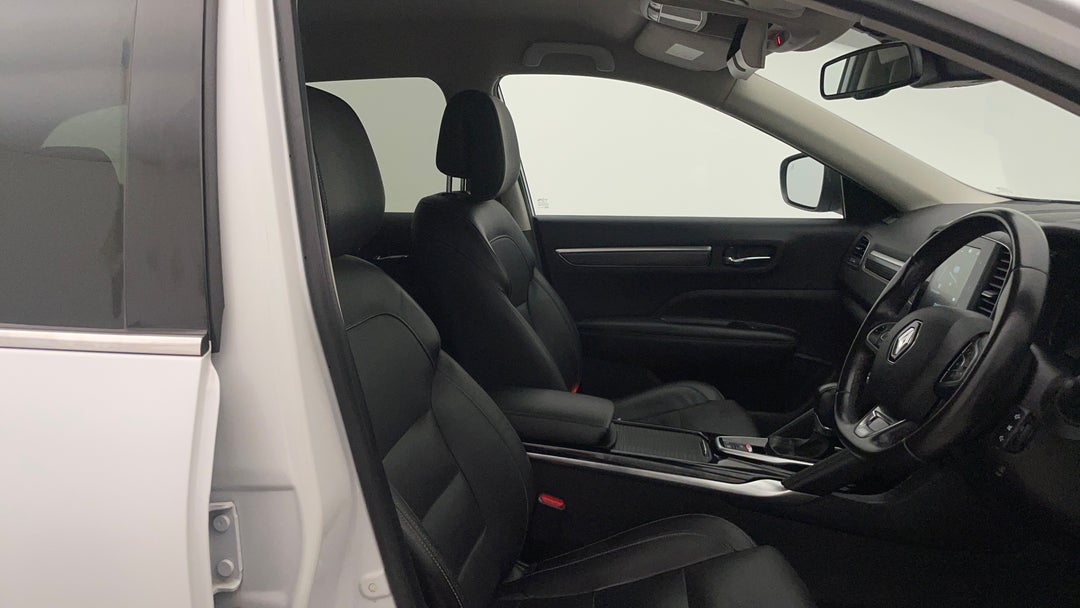 2023 Renault Koleos Zen (4x2), Automatic, 43006 km, Right Side Front Door Cabin View