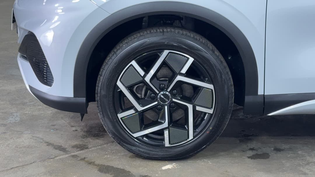 2023 Byd Atto 3 Extended Range, Automatic, 43995 km, Left Front Wheel