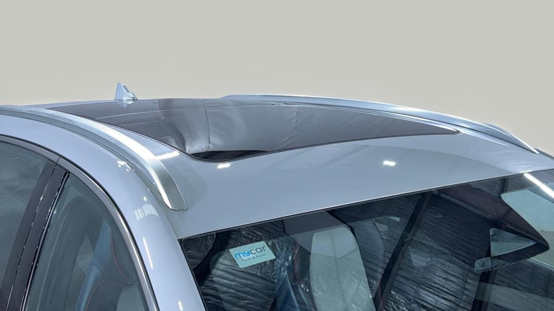 2023 Byd Atto 3 Extended Range, Automatic, 43995 km, Roof/Sunroof View