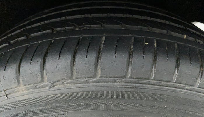 2019 Maruti Baleno ALPHA 1.2 K12, Petrol, Manual, 40,347 km, Left Rear Tyre Tread