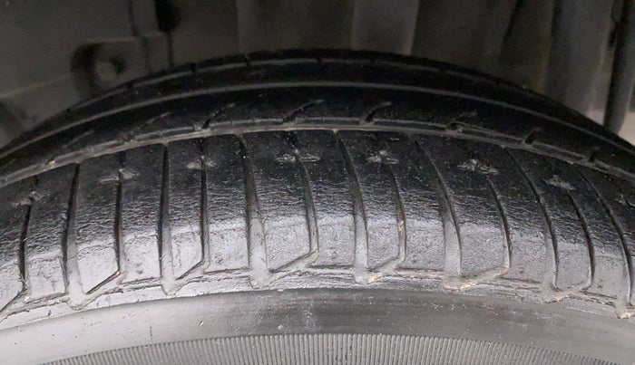 2018 Tata TIGOR XZ PLUS PETROL, Petrol, Manual, 29,154 km, Left Rear Tyre Tread
