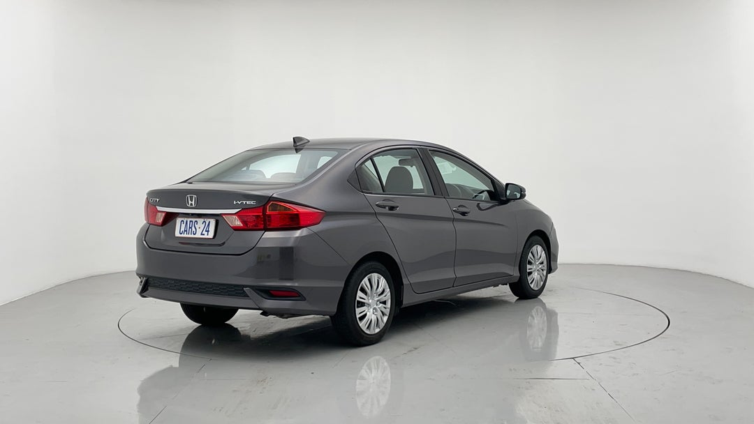 Right Back Diagonal (45- Degree) View