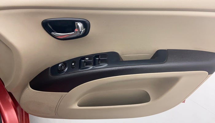 2011 Hyundai i10 MAGNA 1.2 KAPPA2, Petrol, Manual, 33,286 km, Driver Side Door Panel Controls