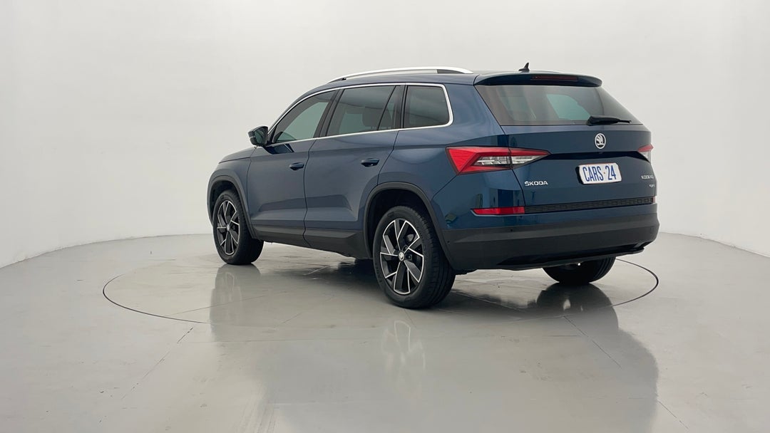 Left Back Diagonal (45- Degree) View