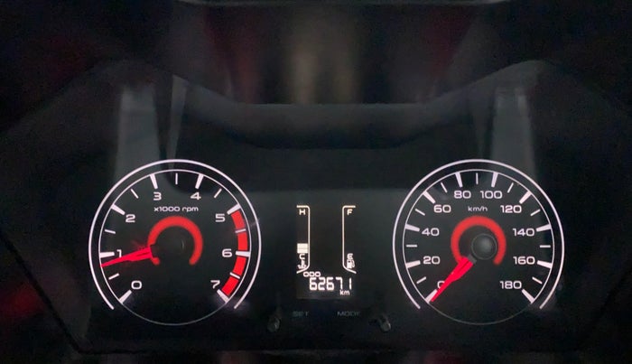 2017 Mahindra Kuv100 K4 6 STR, Petrol, Manual, 62,807 km, Odometer Image