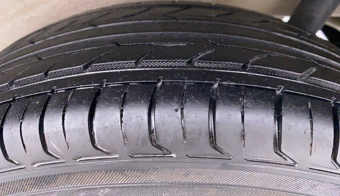 2018 Maruti Wagon R 1.0 VXI, Petrol, Manual, 64,775 km, Left Rear Tyre Tread