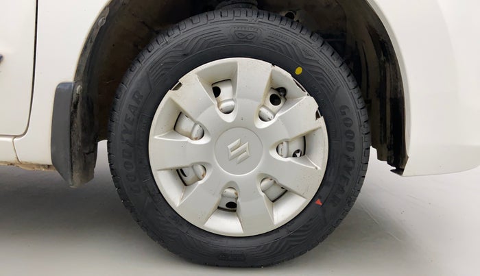 2017 Maruti Wagon R 1.0 LXI CNG, CNG, Manual, 39,558 km, Right Front Wheel