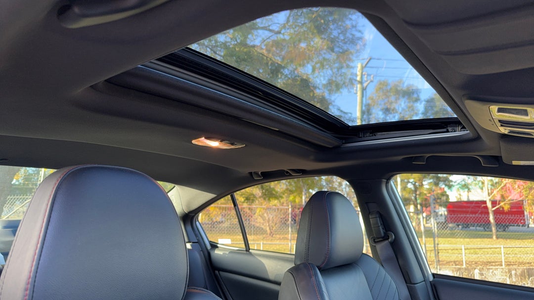 Interior Sunroof/Moonroof