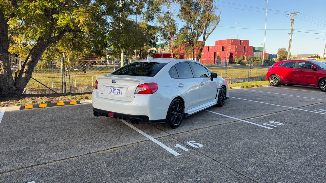 Right Back Diagonal (45- Degree) View