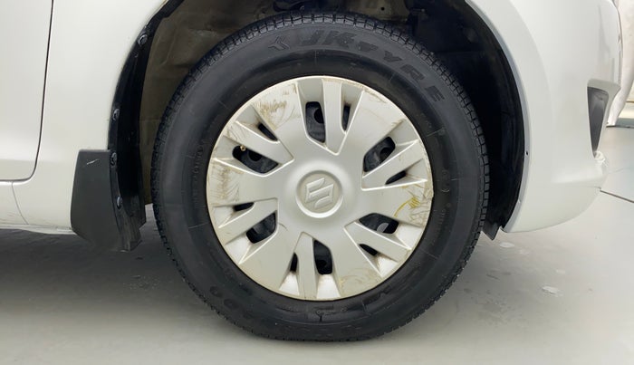 2014 Maruti Swift VXI D, Petrol, Manual, 29,542 km, Right Front Tyre