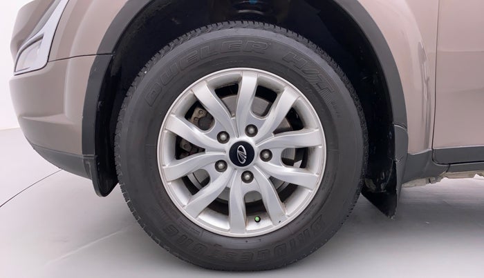 2017 Mahindra XUV500 W10 FWD, Diesel, Manual, 65,473 km, Left Rear Wheel