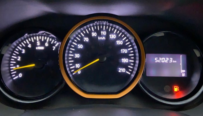 2016 Renault Duster RXL 85PS EXPLORE, Diesel, Manual, 52,305 km, Odometer Image