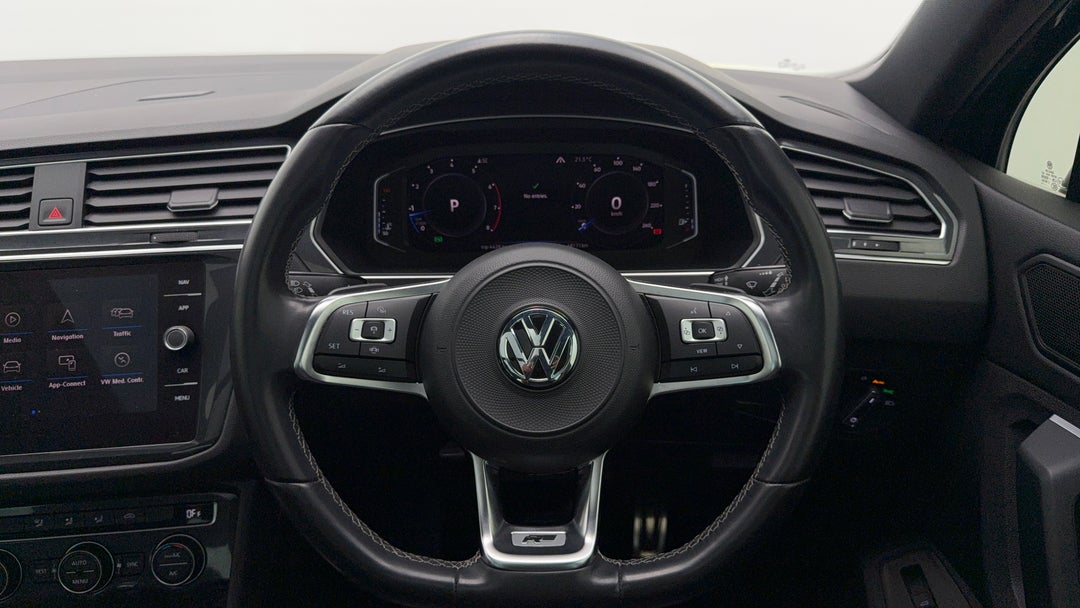 2019 Volkswagen Tiguan 132 Tsi R-line Edition, Automatic, 68171 km, Steering Wheel Close-up