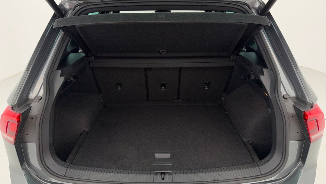 2019 Volkswagen Tiguan 132 Tsi R-line Edition, Automatic, 68171 km, Boot Inside View