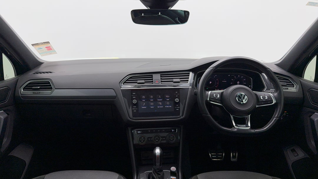 2019 Volkswagen Tiguan 132 Tsi R-line Edition, Automatic, 68171 km, Dashboard View