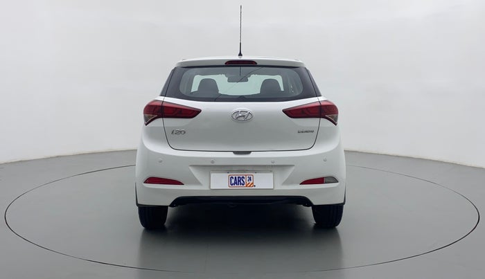 2017 Hyundai Elite i20 MAGNA 1.4 AT, Petrol, Automatic, 62,100 km, Back/Rear