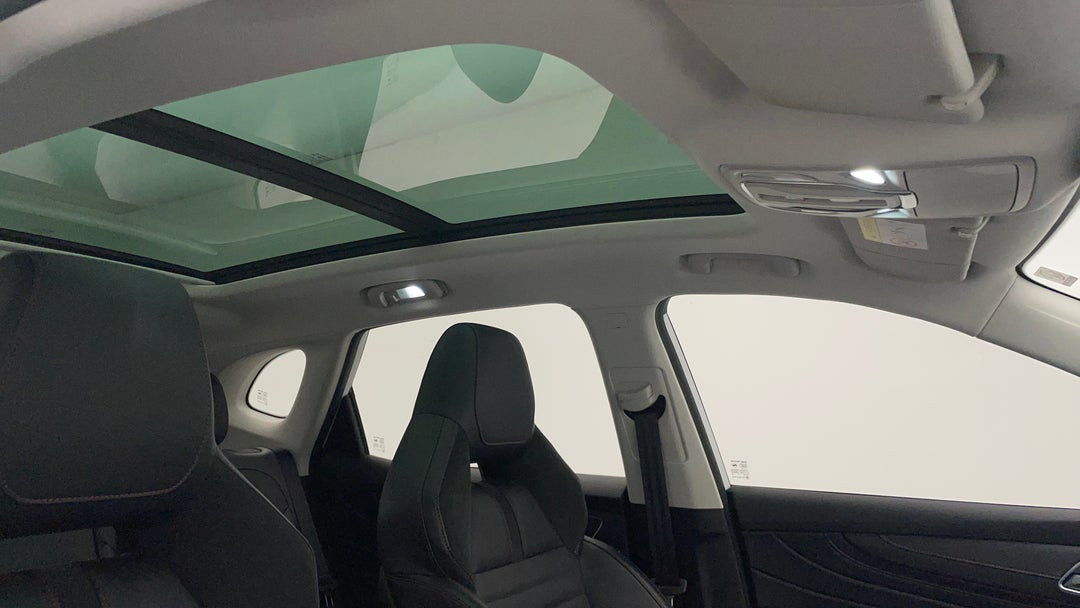 Interior Sunroof/Moonroof